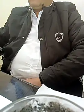 Snapshot of Hot-man39 chatting on February 2025 07:07:02 AM Hot-man39 online show from February 2025 07:07:02 AM