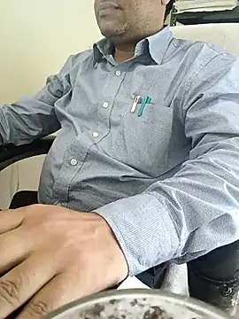 Snapshot of Hot-man39 chatting on March 2025 09:10:02 AM Hot-man39 online show from March 2025 09:10:02 AM