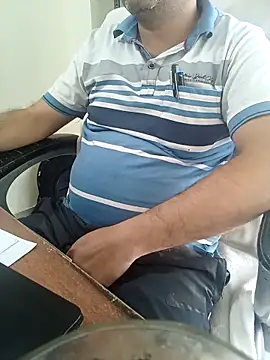 Snapshot of Hot-man39 chatting on November 2025 08:36:02 AM Hot-man39 online show from November 2025 08:36:02 AM