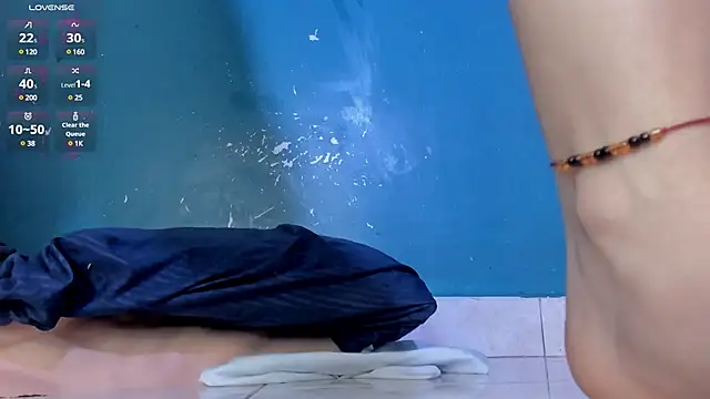 Samantha cp  online show from February 2025 06:59:01 PM