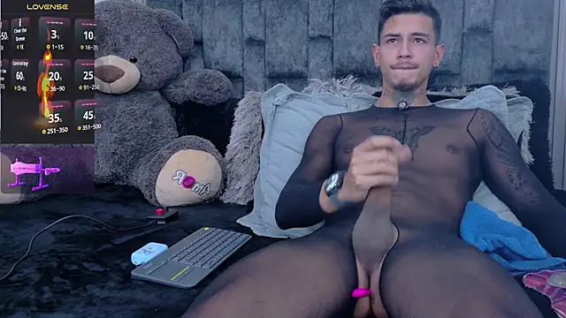 Snapshot of JAYCOB00 chatting on December 2025 01:11:01 AM JAYCOB00 online show from December 2025 01:11:01 AM