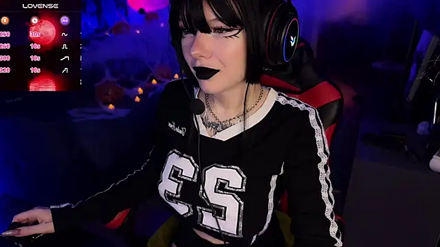 Snapshot of Eva-miller1 chatting on October 2025 10:32:02 AM Eva-miller1 online show from October 2025 10:32:02 AM