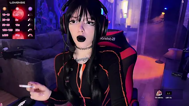 Snapshot of Eva-miller1 chatting on November 2025 10:50:02 AM Eva-miller1 online show from November 2025 10:50:02 AM