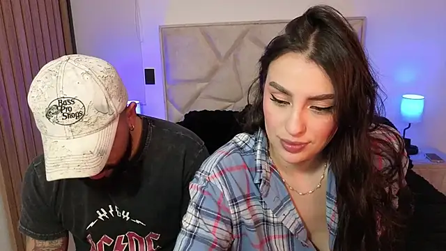 Snapshot of teseo_and_afroditha_ chatting on February 2026 03:29:02 AM teseo and afroditha online show from February 2026 03:29:02 AM