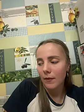 AlisaKissss online show from April 2026 07:42:01 PM