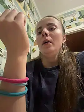 AlisaKissss online show from April 2026 07:32:01 PM