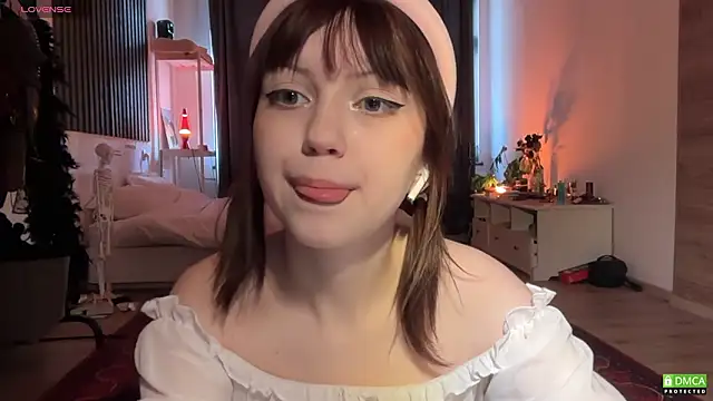 Snapshot of electric_babe chatting on March 2026 11:16:01 AM electric babe online show from March 2026 11:16:01 AM