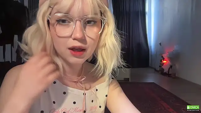 Snapshot of electric_babe chatting on July 2026 01:53:01 PM electric babe online show from July 2026 01:53:01 PM