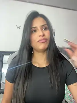 Snapshot of _elektrah chatting on April 2026 11:21:02 PM elektrah online show from April 2026 11:21:02 PM