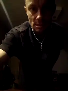 Ostry9333 online show from December 2025 09:08:02 PM