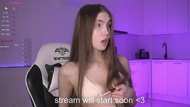 Snapshot of haileyishere chatting on April 2026 12:06:01 AM haileyishere online show from April 2026 12:06:01 AM