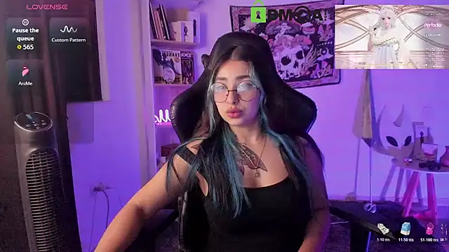 sweetcoralinee online show from December 2025 03:59:02 AM