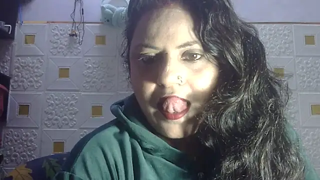 Sexy komolika online show from February 2025 05:21:02 AM