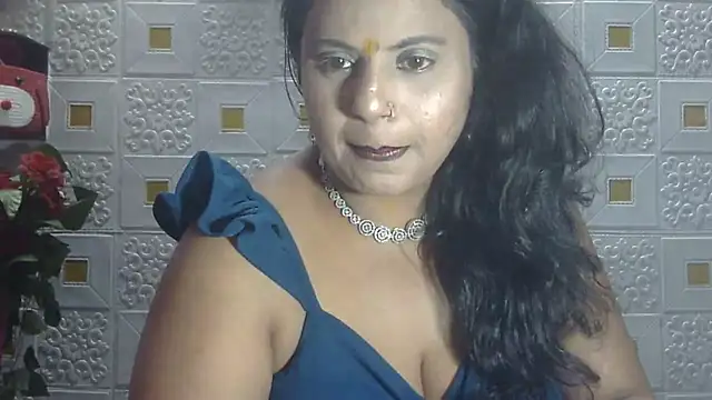 Sexy komolika online show from March 2025 05:07:02 PM