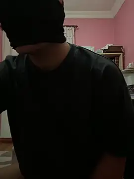 Konstanzbr00 online show from April 2026 09:45:01 PM