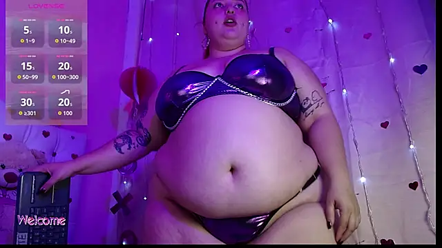 Snapshot of HECATE_23 chatting on March 2026 03:18:01 PM HECATE 23 online show from March 2026 03:18:01 PM