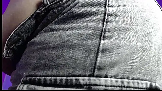 Snapshot of HECATE_23 chatting on March 2026 03:17:01 PM HECATE 23 online show from March 2026 03:17:01 PM