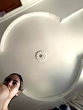 emiss  online show from October 2025 01:31:01 PM