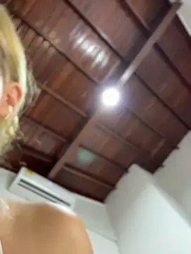 emiss  online show from December 2025 04:23:01 PM