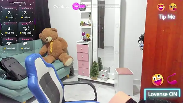 Snapshot of cynthia_watson chatting on April 2026 01:37:02 AM cynthia watson online show from April 2026 01:37:02 AM