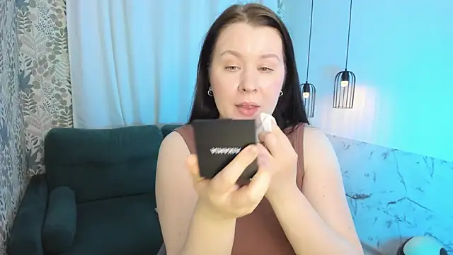 Snapshot of ShedarBrooks chatting on June 2026 05:23:02 AM ShedarBrooks online show from June 2026 05:23:02 AM