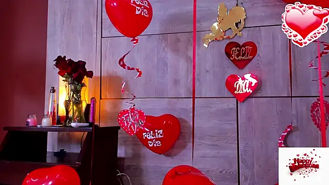 Snapshot of Lynn_Jones chatting on February 2025 08:22:02 AM Lynn Jones online show from February 2025 08:22:02 AM