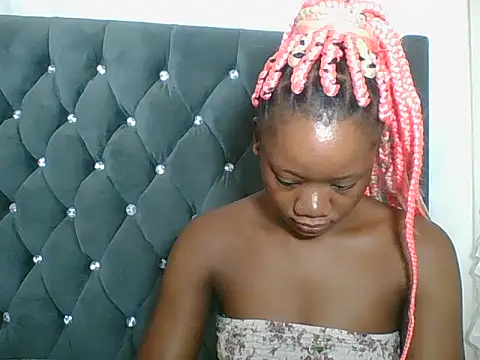 HotJeylee online show from February 2026 12:48:01 AM