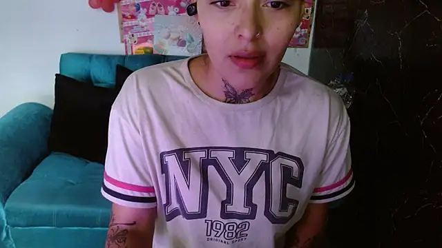 kronikafuckass online show from September 2025 01:23:02 PM