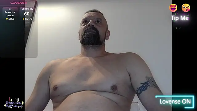 Snapshot of northman1977 chatting on December 2024 03:33:02 PM northman1977 online show from December 2024 03:33:02 PM