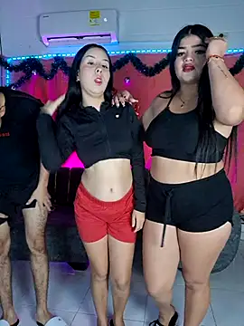 Snapshot of royalgirls_x chatting on January 2026 01:09:01 AM royalgirls x online show from January 2026 01:09:01 AM