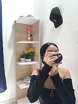 royalgirls x online show from April 2026 09:15:02 PM