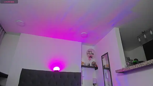 Snapshot of Adhhaaraaa_ chatting on December 2024 10:26:02 PM Adhhaaraaa  online show from December 2024 10:26:02 PM