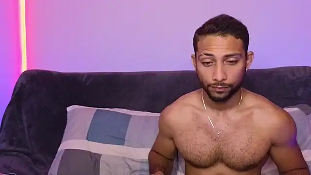 catalina y tylerjhons online show from January 2025 10:11:01 AM