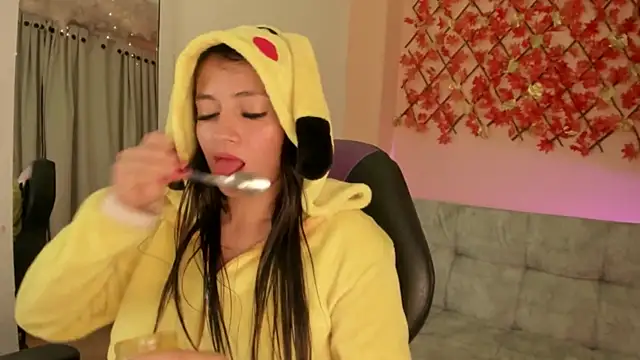 Sweet Candies online show from March 2025 04:12:02 AM