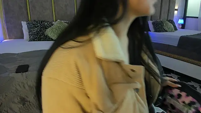 PaulinaDuarte online show from September 2025 12:40:01 PM