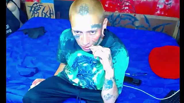 Snapshot of deivid_estrada chatting on October 2025 04:14:02 PM deivid estrada online show from October 2025 04:14:02 PM