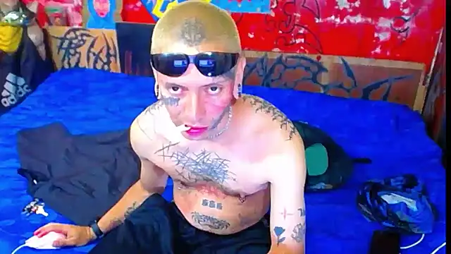 Snapshot of deivid_estrada chatting on November 2025 04:40:02 PM deivid estrada online show from November 2025 04:40:02 PM