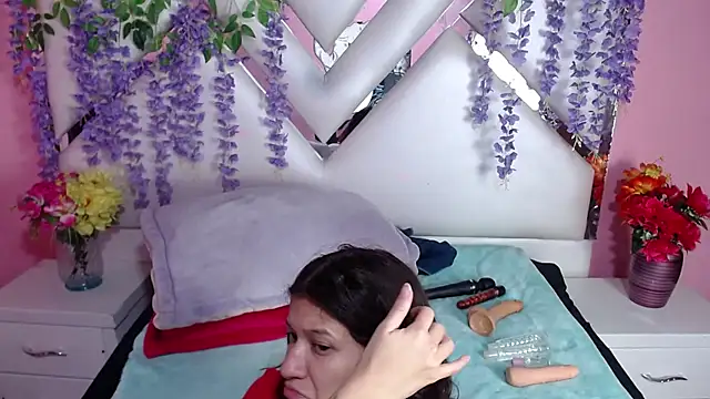 Perla Skinnyy online show from December 2024 03:14:02 AM