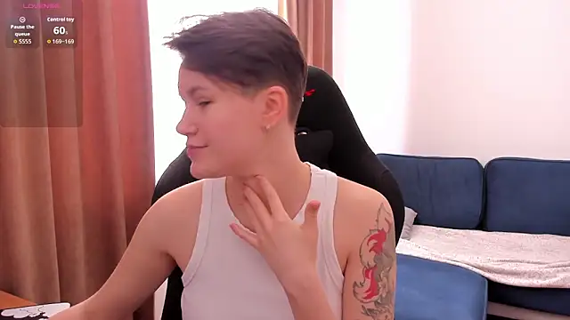 Snapshot of JessieFlower chatting on March 2026 07:44:01 AM JessieFlower online show from March 2026 07:44:01 AM