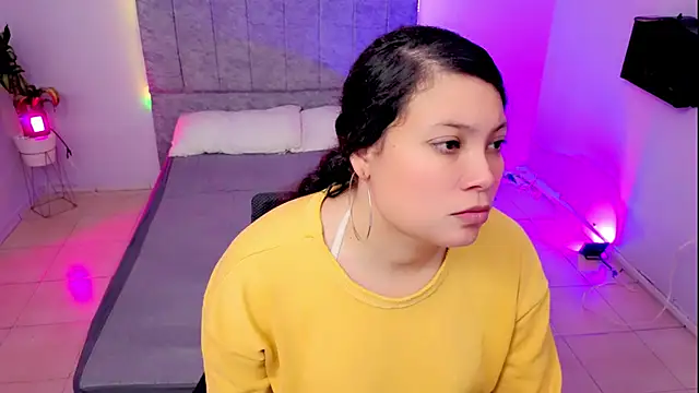 Lana stone  online show from December 2025 03:33:01 AM