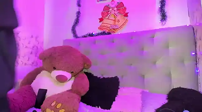 Emma-Wilson online show from December 2024 10:51:02 AM