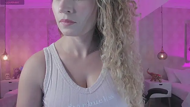 Shantall   online show from February 2025 11:02:02 AM