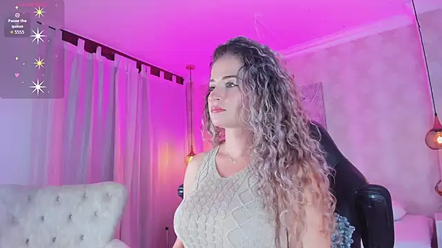 Shantall   online show from October 2025 11:22:02 AM