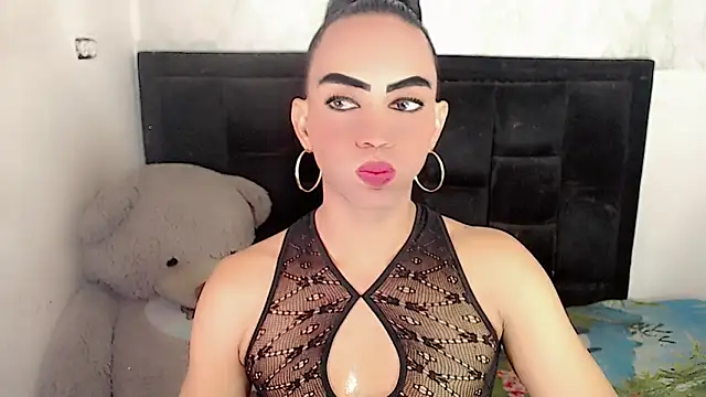 Michell Queen online show from November 2025 07:47:02 AM