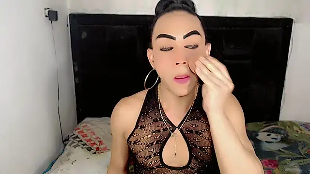 Snapshot of Michell_Queen chatting on April 2026 06:30:01 AM Michell Queen online show from April 2026 06:30:01 AM