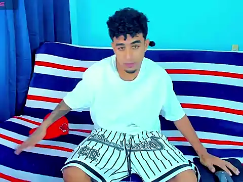 dominic brandd23 online show from September 2025 07:25:01 PM