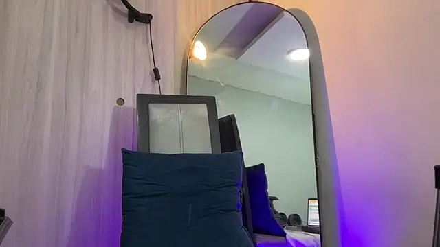 dominic brandd23 online show from February 2026 12:53:01 AM