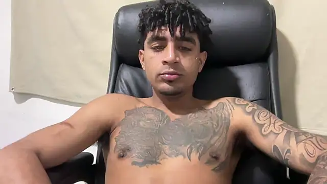 Snapshot of dominic_brandd23 chatting on March 2026 09:30:01 PM dominic brandd23 online show from March 2026 09:30:01 PM