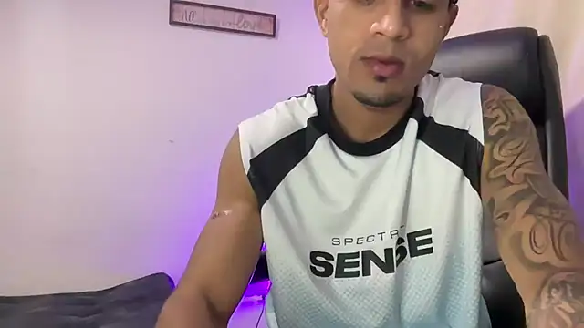 Snapshot of dominic_brandd23 chatting on March 2026 02:07:01 AM dominic brandd23 online show from March 2026 02:07:01 AM