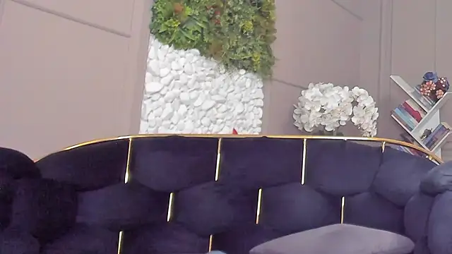 Snapshot of Deliciouslips chatting on March 2026 06:36:01 PM Deliciouslips online show from March 2026 06:36:01 PM